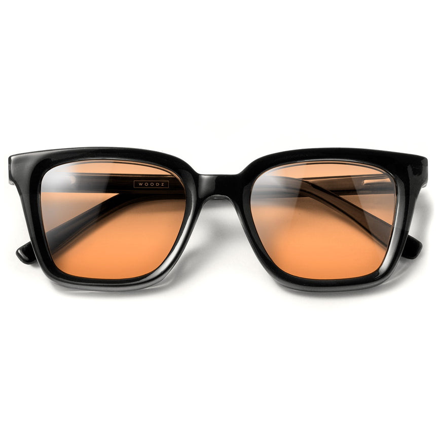 Óculos Kim Black com lente colorida laranja