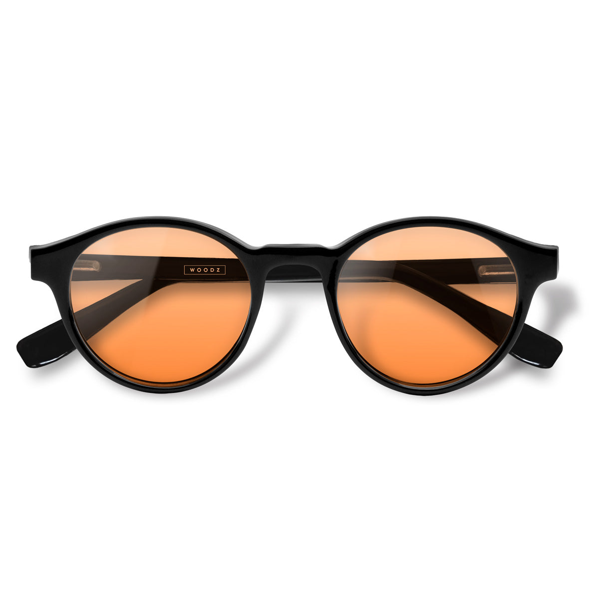 Nino Black com lente colorida laranja