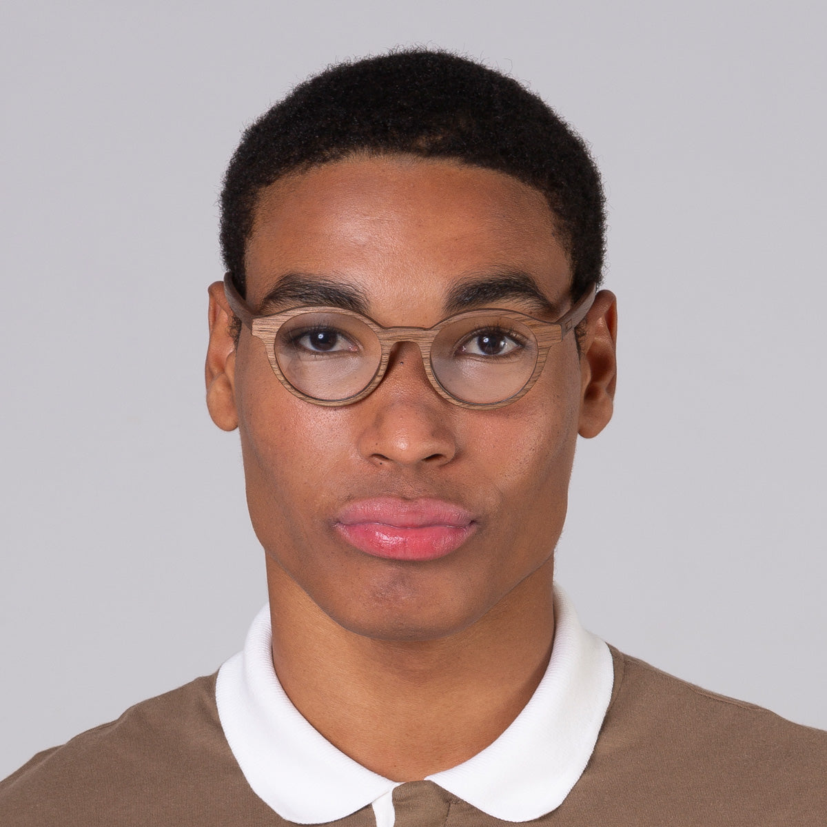 Nino Nut em modelo com rosto grande