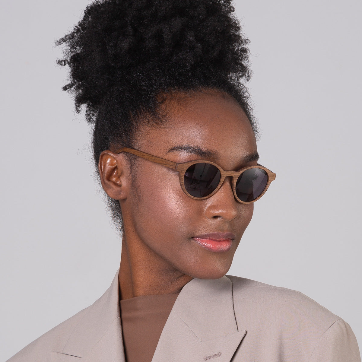 Nino Nut em modelo com rosto pequeno