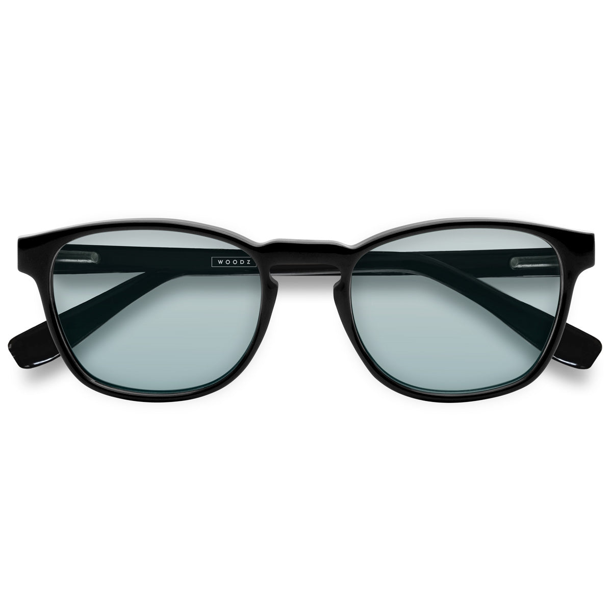 Olli Black com lente colorida verde claro