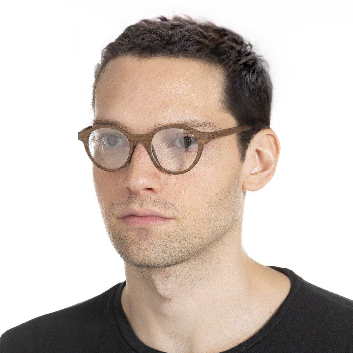 Nino Nut em modelo com rosto grande